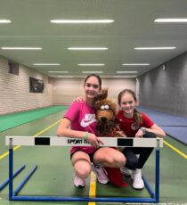 LG Wiepenkathen-Fredenbeck_Athletinnen mit Wiebeck